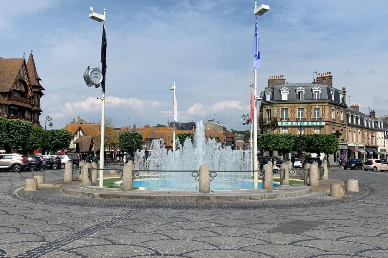 Nice 41 M With Balcony Near The Beach Deauville Exterior foto